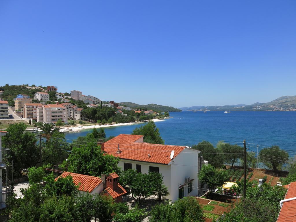 Apartments Luka تروغير الغرفة الصورة